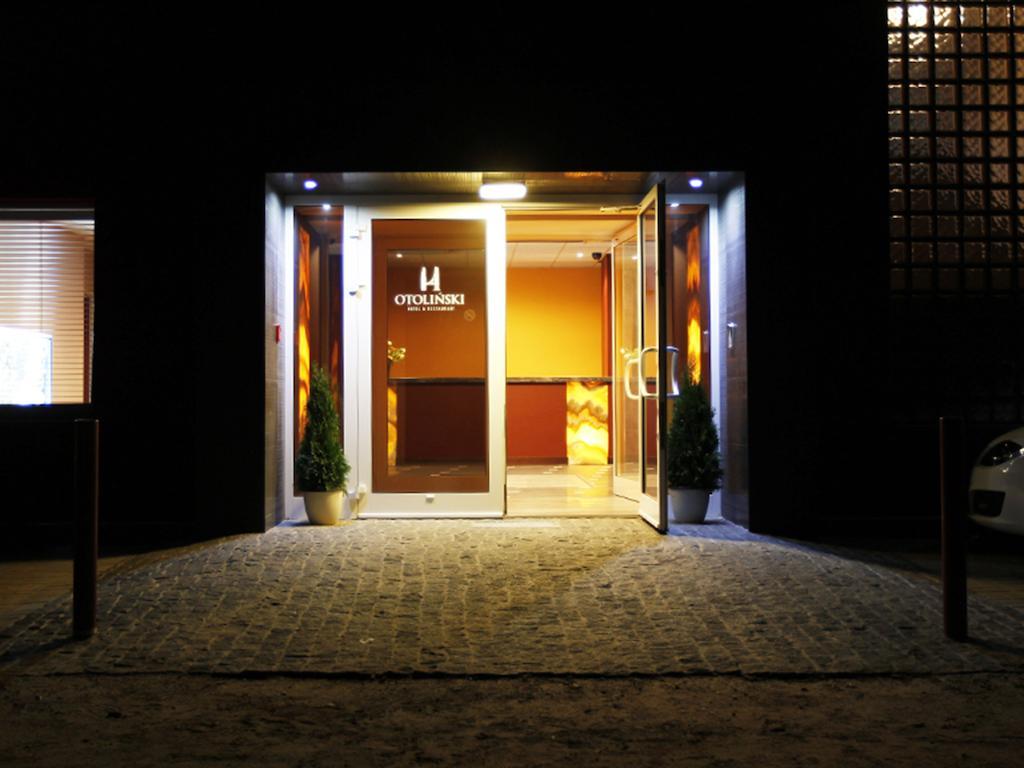 Hotel Otolinski Плоцк Экстерьер фото