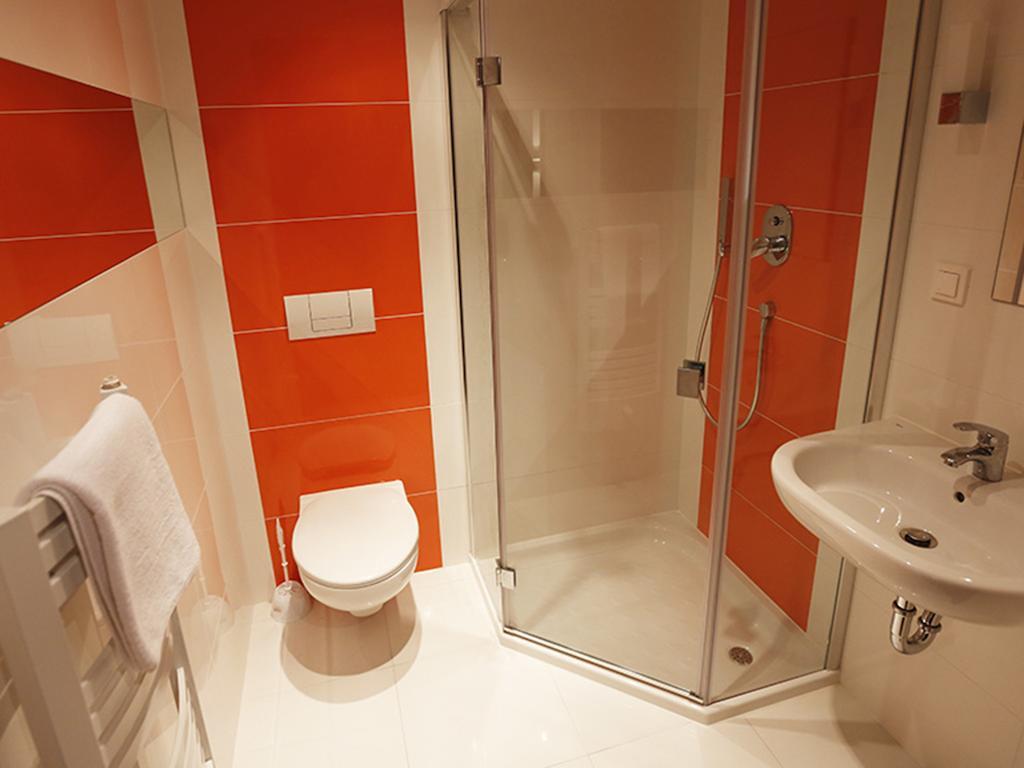 Hotel Otolinski Плоцк Экстерьер фото