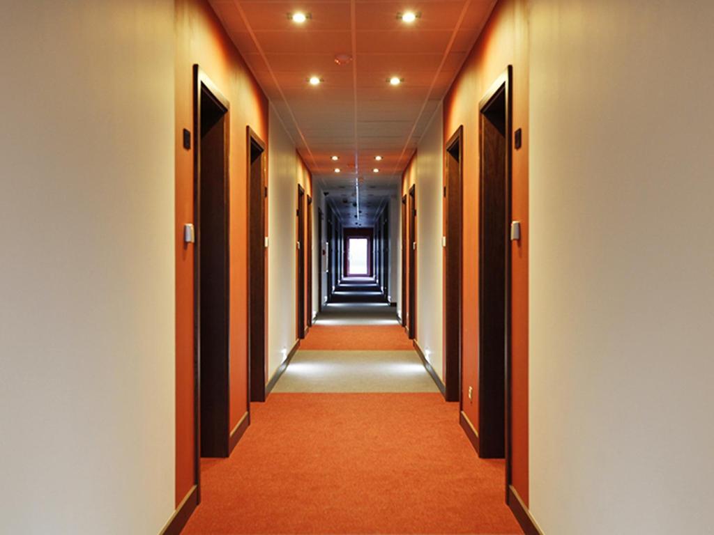 Hotel Otolinski Плоцк Экстерьер фото