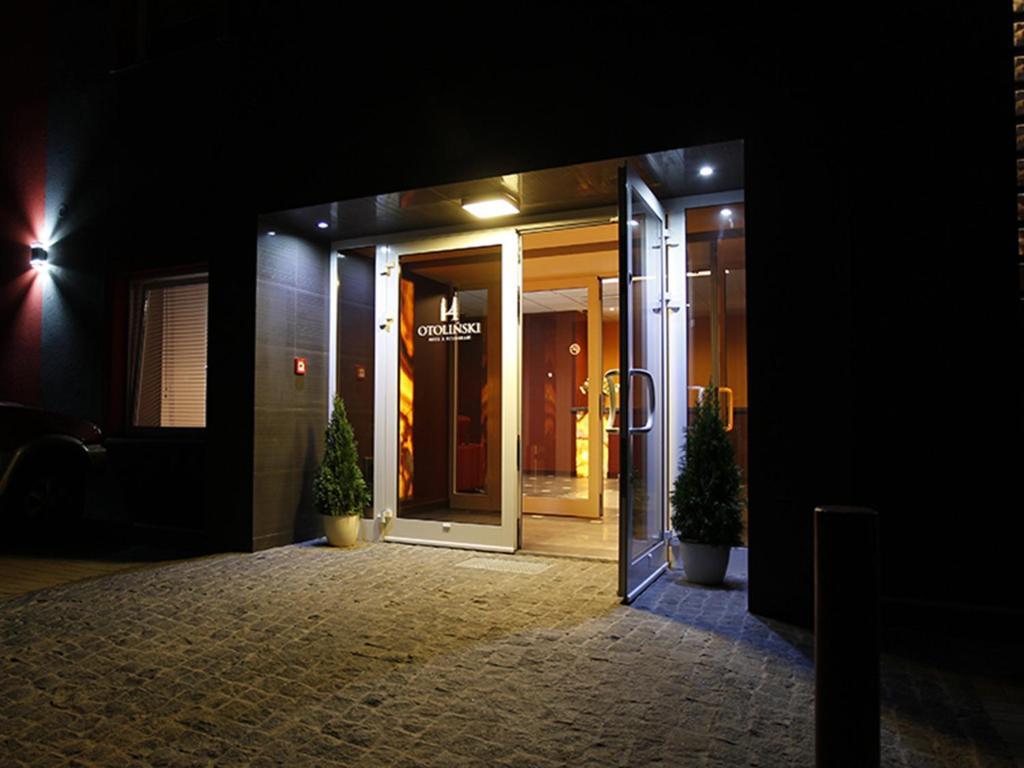 Hotel Otolinski Плоцк Экстерьер фото